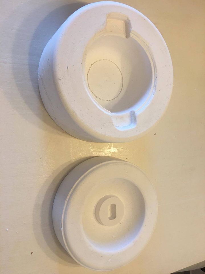 Molde de yeso para ollita con tapa OLT02